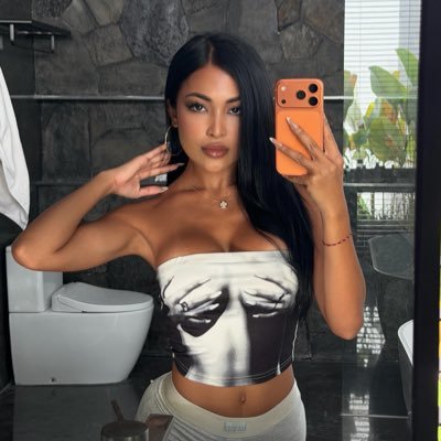 Ezrabelx's profile picture. Behind this innocent facade lies a desire that burns like wildfire.”