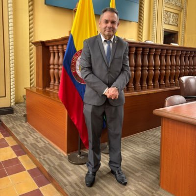 Rudanico's profile picture. Soy Abogado , especializado en Derecho Administrativo    @Universidad de Caldas