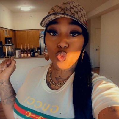 MSHUSTLE1271's profile picture. I DONT FUCK WIT NONE OF YALL DONT PLAY LIKE WE KOOL 🦂 THE PRETTY APE 💎 🦍🎀3️⃣🅱️🩸 FALAYOOO #VILLAINGANG