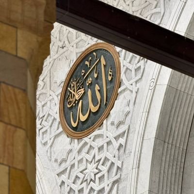 HananSadan's profile picture. إذا أخذ الله أمانته أوصيكم ألا تنسوني من دعواتكم🍂