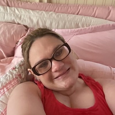 LindsayM53550's profile picture. 