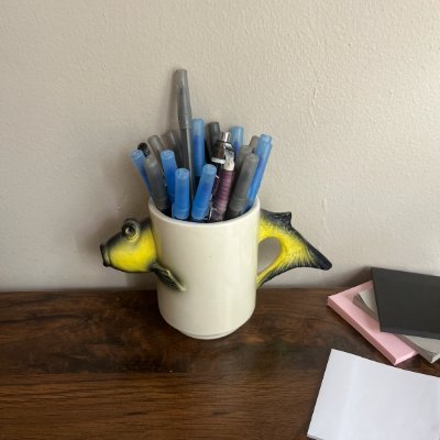 fishmug20's profile picture. english lit grad → learning dev @merit_systems
trying to build cool things — be nice
projects below ↓