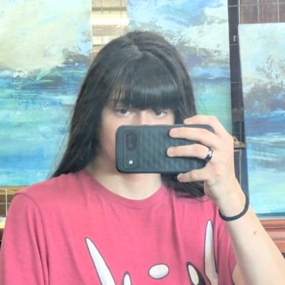3headsafterhrs's profile picture. Some creature of nature that hasn't yet been identified but is allegedly very cute. Also bites.   :3 
I'm 18, MDNI | She/Her 🏳️⚧️ | Dms open