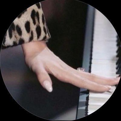 Vvaiu1's profile picture.