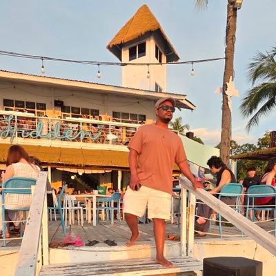 Lungelomamba's profile picture. Chelsea FC 💙 | White Kenyan 🛥