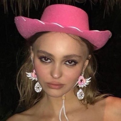 ihrtscline's profile picture. boring barbie | fan account