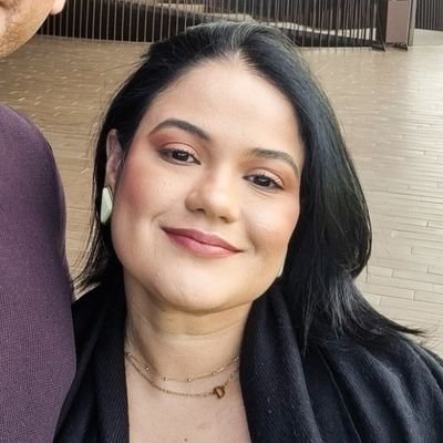 deysimelo's profile picture. pernambucana em Bsb. cantora de chuveiro. 80's.