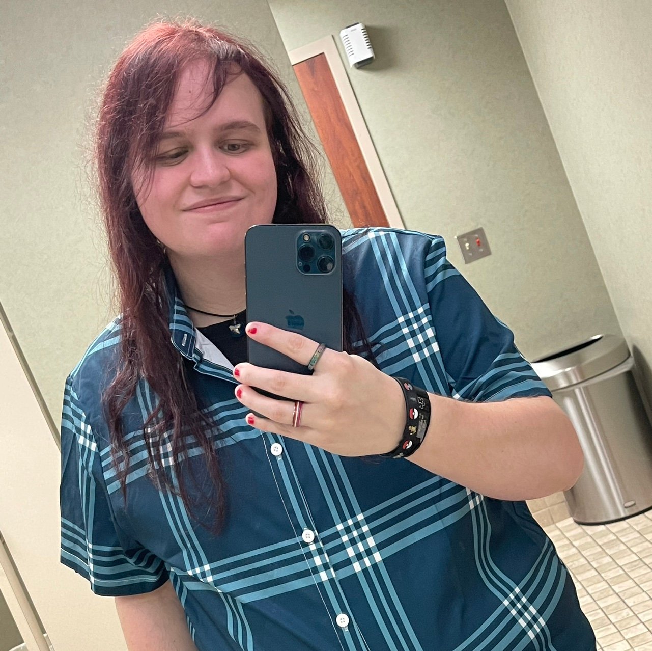 itsaliecat's profile picture. 