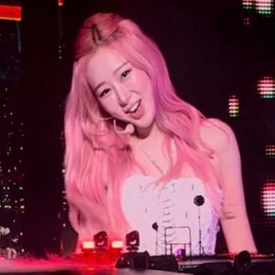 onlyningselle's profile picture. giselle ult