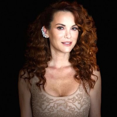 sassydanneel's profile picture. one time Danneel called me pretty and I'm still not over it 😍😍😍 
• Danneel Ackles fan acct •