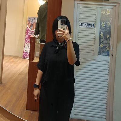 devira_ayn's profile picture. 