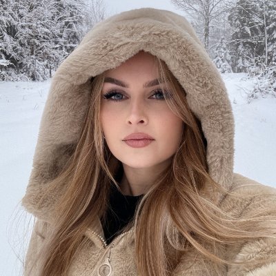 Emily_ddm's profile picture. Believe that there is always more beauty than darkness in this world, and more joy than suffering.