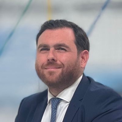 RomainSimmarano's profile picture. 🇫🇷🇮🇹 |📍Marseille | Porte parole de @MartineVassal pour @marseillejtm26 | Président de @GenerationMRS