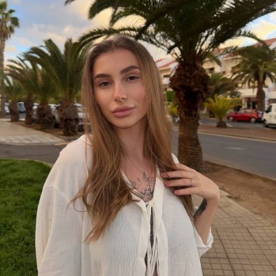 leplay21's profile picture. Vixi — soft mind, strong heart ♡
