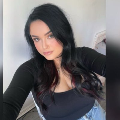 _cxfitz98's profile picture. 𝙱&𝙸🤍