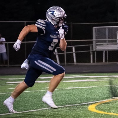 Logan_Leonhardt's profile picture. H:5,11/ W:195lbs/ MLB,OLB,SS/ #CPHSfootball / 612-3258508/Bench-295lb/Squat-375/40yd-4.69/. https://t.co/w8VHcVzbyy