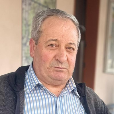 PetricBrjo3770's profile picture. Trăiește viața așa cum vine.