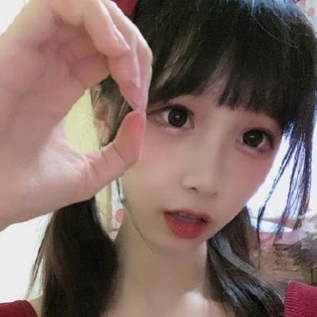 tozi15784's profile picture. 17 154 85