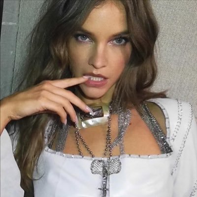 barbsangeIs's profile picture. la vie d'une stangirl. ✩ | freedom is the oxygen of the soul.