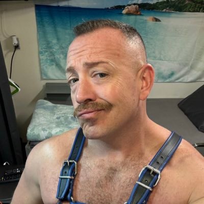 navyfiaschi's profile picture. Man’s man, married to a dude, conservative, jack of all trades, master of some.
