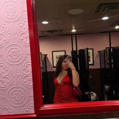 thehoneypot9's profile picture. artist | website - Olu Art Shoppe 🎨