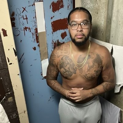 nevertrust5x's profile picture. 