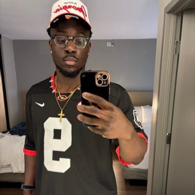 kxmisxrpong24's profile picture. 25. ASPIRING BODYBUILDER 💪🏿| Humble Yourself and Give All Glory And Thanks To God ✝️ | 🌞: 2 Corinthians 5:17-18