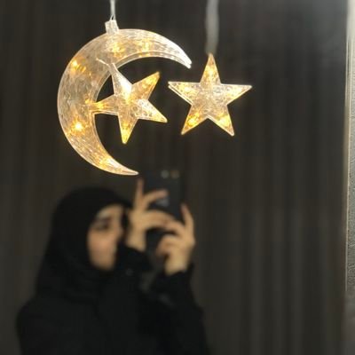 r_reyhoon_n's profile picture. حیاتنا حسین ؛