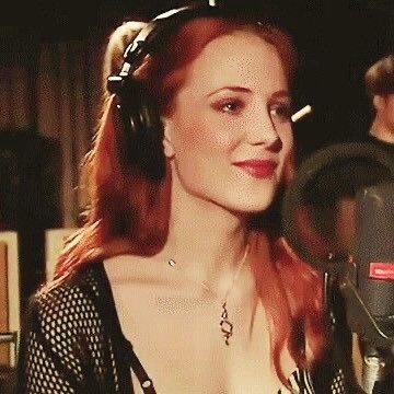 melbarnes_vamp's profile picture. 🇧🇷 - 𝘙𝘉𝘙, 𝘌𝘭𝘪𝘫𝘢𝘩 𝘔𝘪𝘬𝘢𝘦𝘭𝘴𝘰𝘯’𝘴 𝘞𝘪𝘧𝘦, 𝘛𝘦𝘯𝘵𝘢𝘯𝘥𝘰 𝘴𝘦𝘳 𝘦𝘴𝘤𝘳𝘪𝘵𝘰𝘳𝘢 𝘯𝘰 𝘸𝘢𝘵𝘵𝘱𝘢𝘥