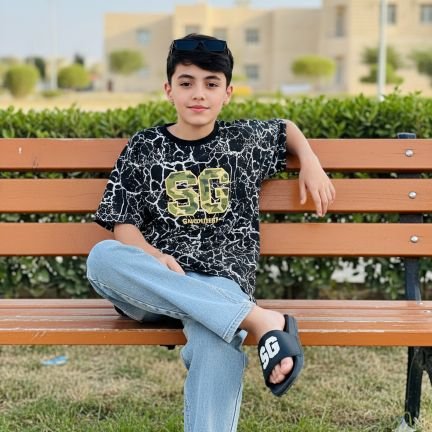 sagadc33e's profile picture. 