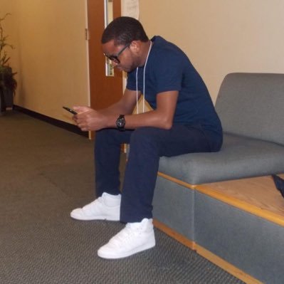 TosinGbogi's profile picture. 