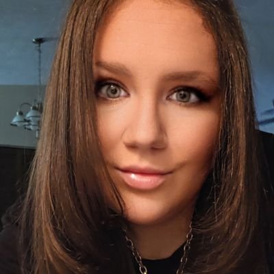 melissa_karrick's profile picture. Photographer  |📍Central IL | 
Please DO NOT alter photos/videos, COPYRIGHT PROTECTED. 🪷 | Booking link below::