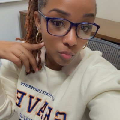 FlowsUniquely4u's profile picture. Took a trip down the turnpike & landed on Mars. Your favorite 🤩 BaltiYorker. Capella 20’❤️🖤 Alum … MSU 25’ 🐻💙🧡’ Alum … BSU 28’ 🐶🖤💛 Mom