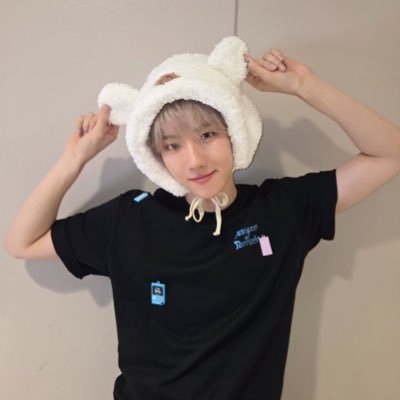 shinsk0618's profile picture. 백현이때문에 트위터 시작함😍