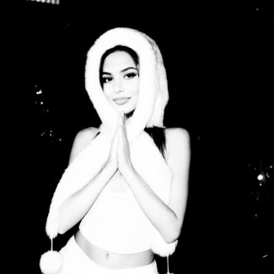 taxfraud2003's profile picture. The Crybaby Contessa of Calabasas | PRIV @guppytadpole ✌️