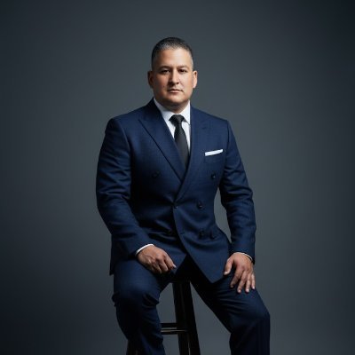 totoclerch's profile picture. Creyente. Abogado de corazón. Creo en el poder de la fe y el servicio para construir un país mejor. Mis grandes pasiones: mi familia, viajar, un buen asado y mi