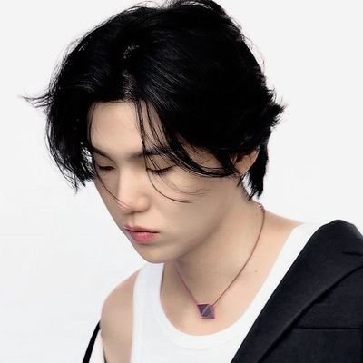 mnithvkoo's profile picture. ✍️ | ୨ au writer | ୧₊ work ⇢@work4tk