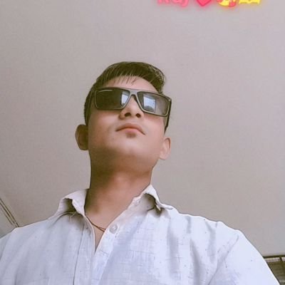 raj702040's profile picture. 