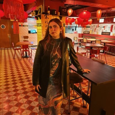 Fabiolaflomen's profile picture. 27 veranos ☀️. Love it - Rels b