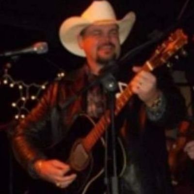 JMartinCountry's profile picture. Dad/Singer/Songwriter ✟
#countrymusic/#outlawcountry/#classiccountry⚡
