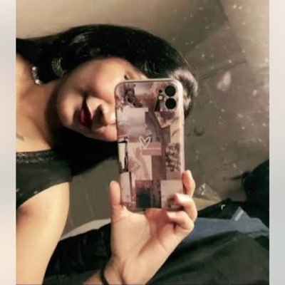 CSC1302's profile picture. Iqra Hasan Fangirl💅🏻