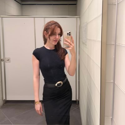 haticekaratas__'s profile picture. cloud&platform engineer