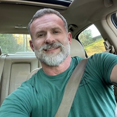 HarrisonSc7992's profile picture.