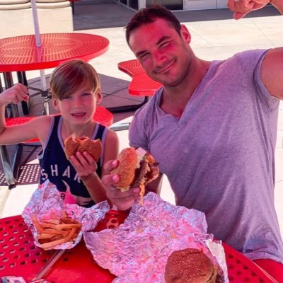 ryanbigbody's profile picture. gym is my second home 🏡 🏋️💪/ single Dad