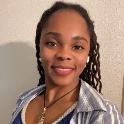 MolindaJae's profile picture. Content Creator👩🏽‍💻| Soul Growth Strategist 🔮| Soul Doula 🕯️| Usui Reiki Master Teacher🧘🏾‍♀️| Sol Wholistic Podcast 🎙|