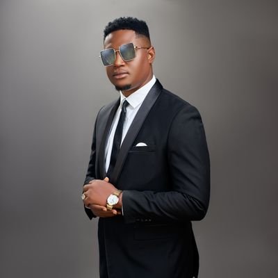 Blazewizzle's profile picture. Real Estate Guru / Media expert/ Creative Writer.