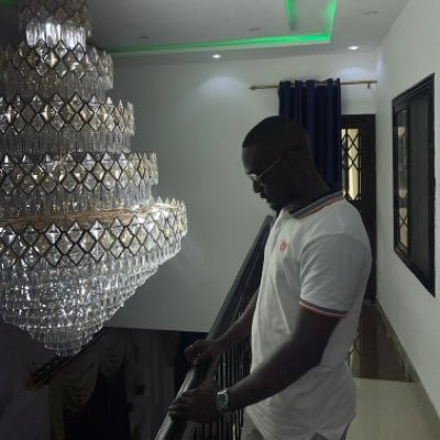 manuel_eyeson's profile picture. everyday is all about the making #VIRTUE