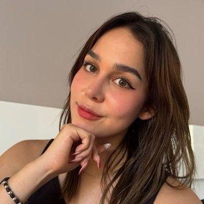 Yasemin1142201's profile picture. Family first  Woman of integrity  Single  I’m proud to be a Turkish 🇹🇷🇹🇷 Istanbul’’27