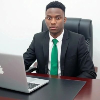 givemymarcellus's profile picture. CEO Giv store 
étudiant en sc administratif à l'UniversaH