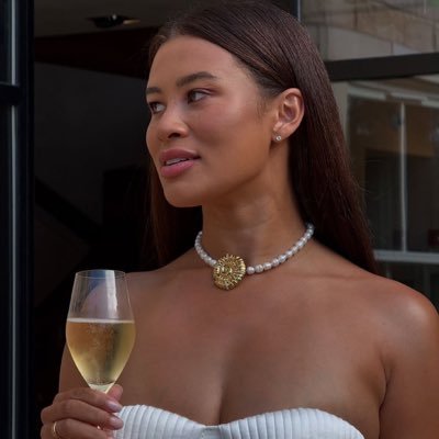 Daisy_Nurul1's profile picture. Mum, Account Manager • Supply and Demand Evacuated • Rule -Based Strategy-No Emotions, Helping Traders Find Their Edge Level up Your Game Today